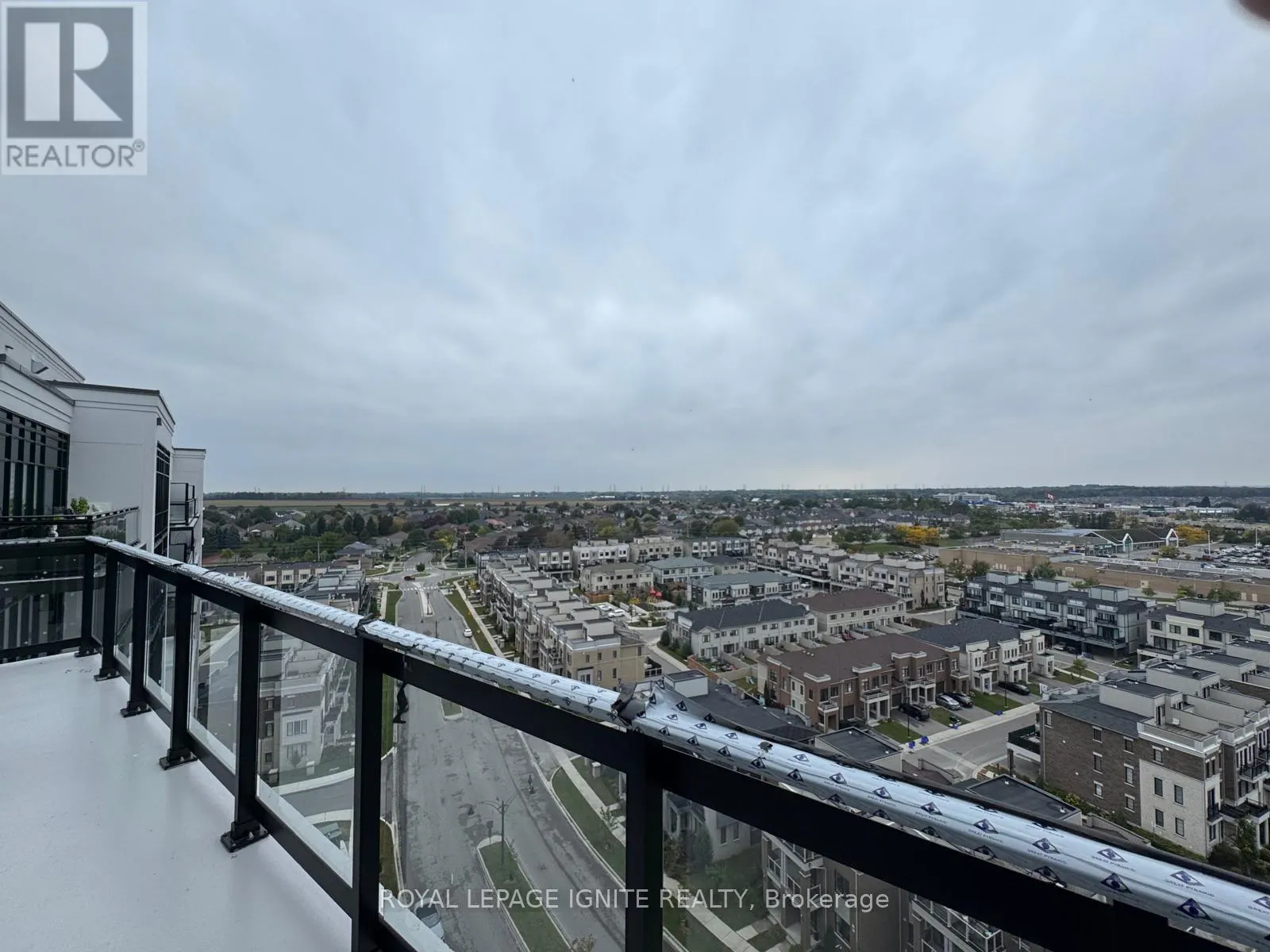1212 - 51 CLARINGTON BOULEVARD