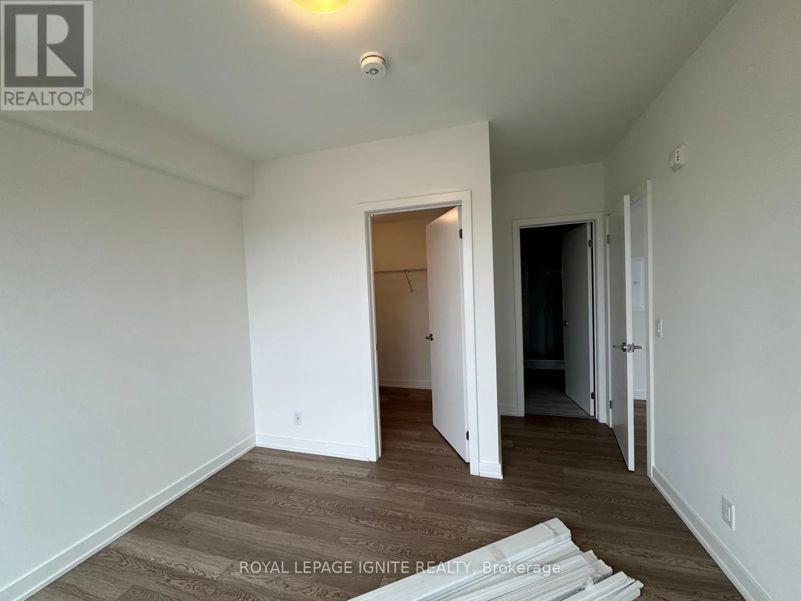 1212 - 51 CLARINGTON BOULEVARD