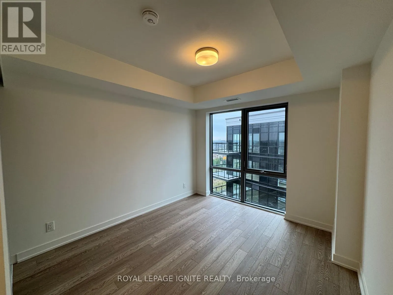 1212 - 51 CLARINGTON BOULEVARD