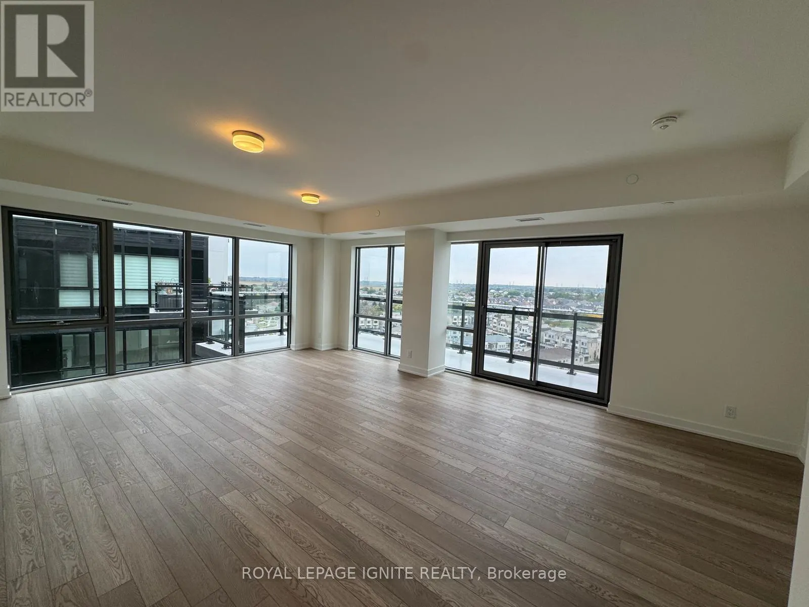 1212 - 51 CLARINGTON BOULEVARD