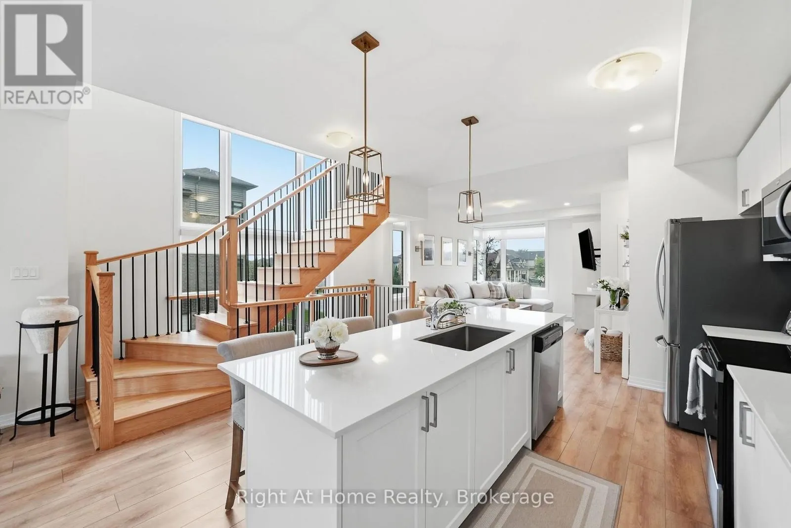 52 EMMAS WAY