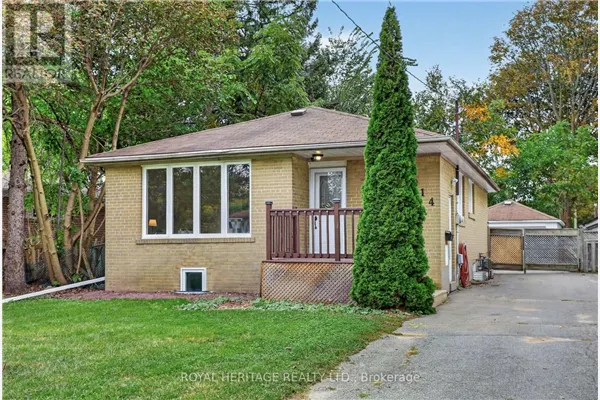 914 DONOVAN CRESCENT