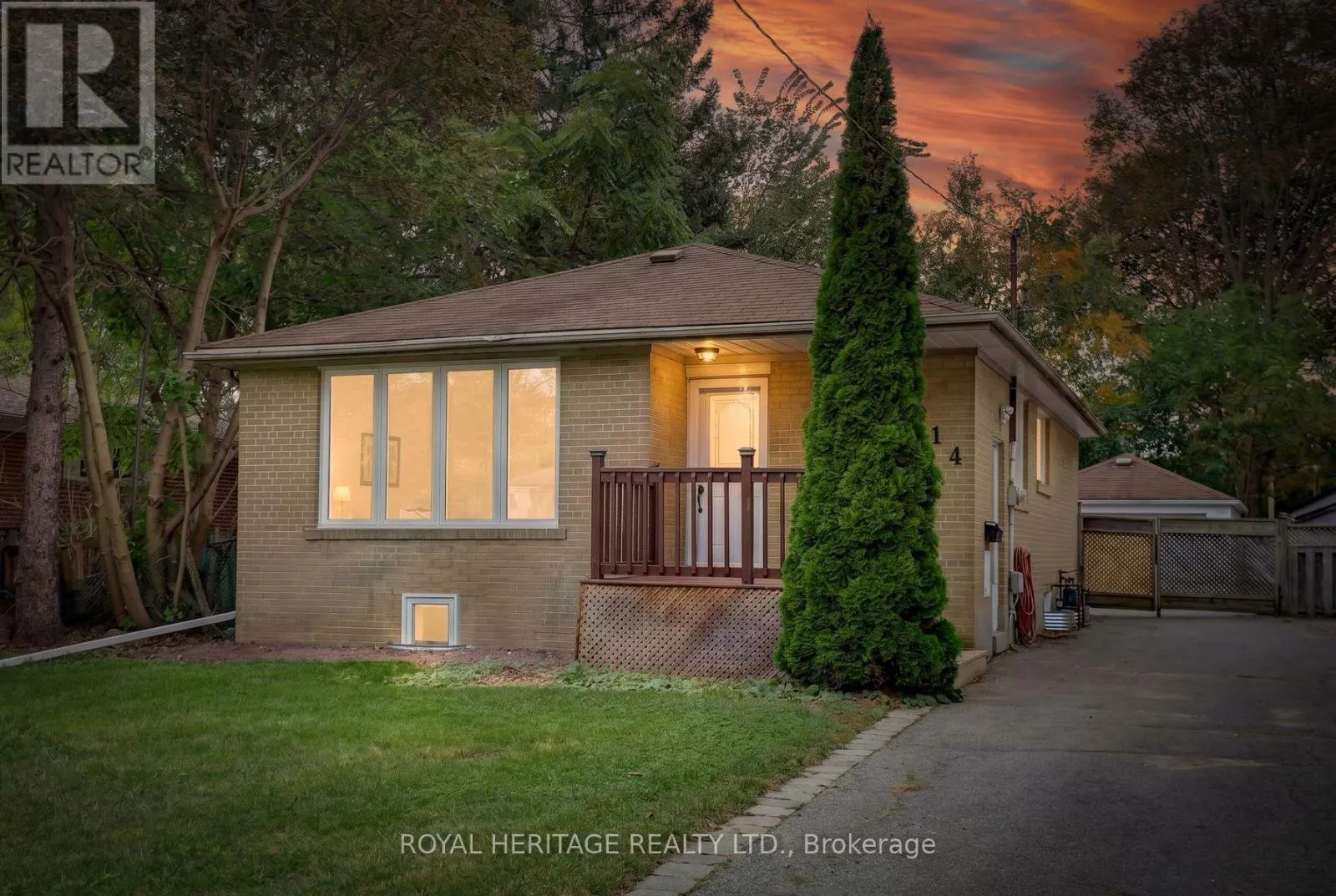 914 DONOVAN CRESCENT