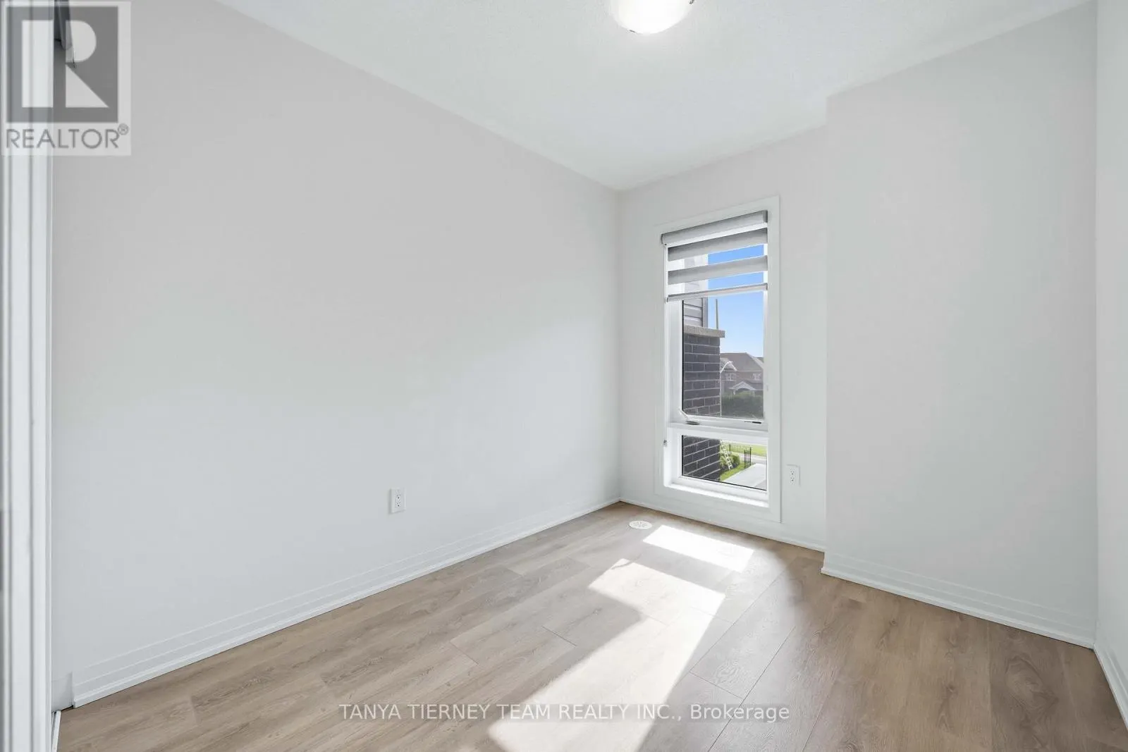 53 EMMAS WAY