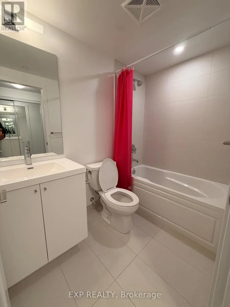 2704 - 2545 SIMCOE STREET N