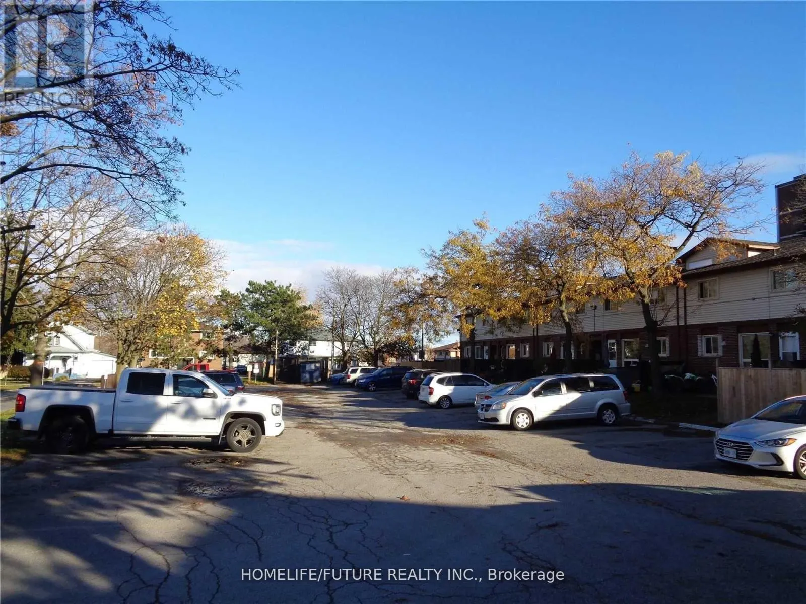 24 - 255 PORTER STREET