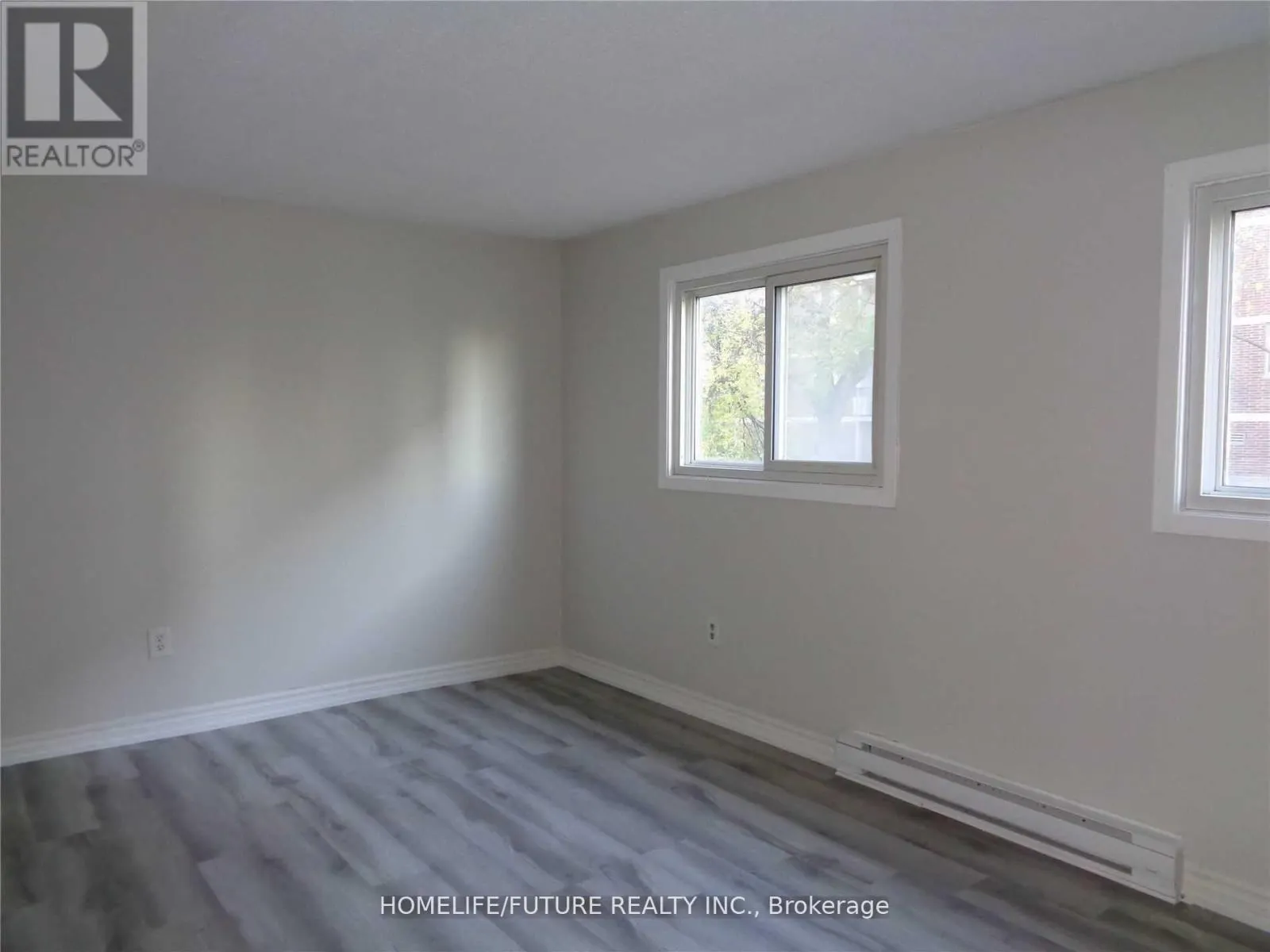24 - 255 PORTER STREET