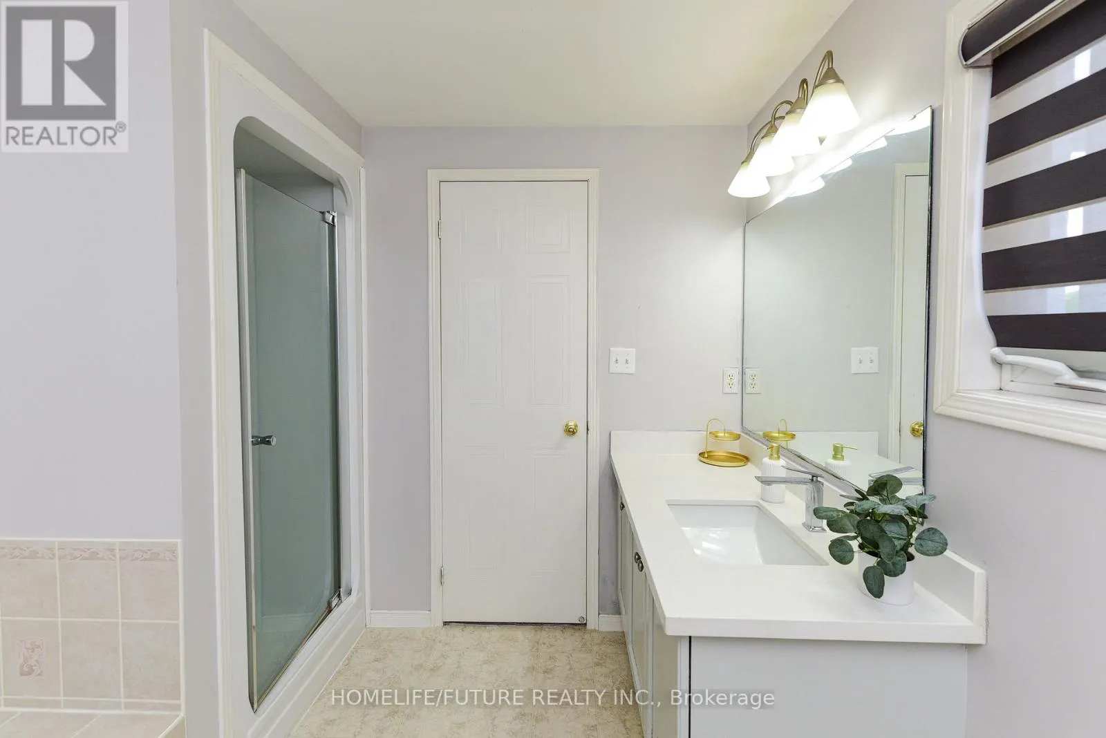 1404 TROWBRIDGE DRIVE