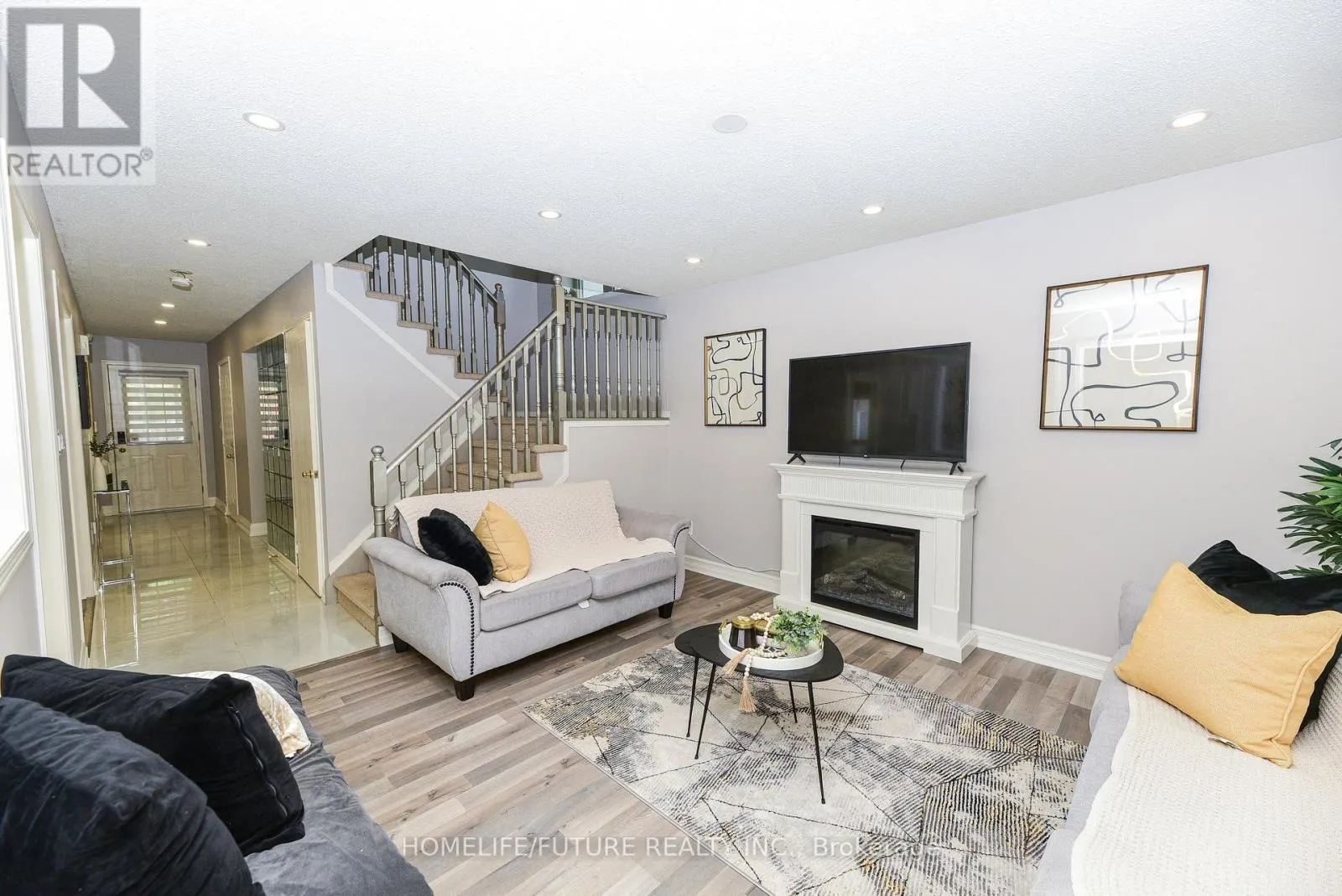 1404 TROWBRIDGE DRIVE