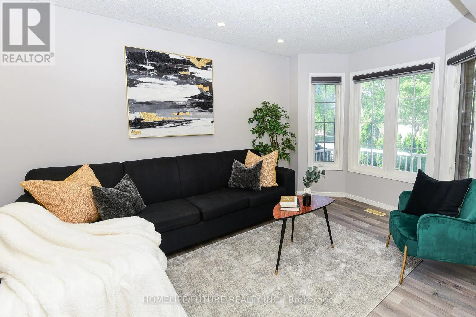 1404 TROWBRIDGE DRIVE