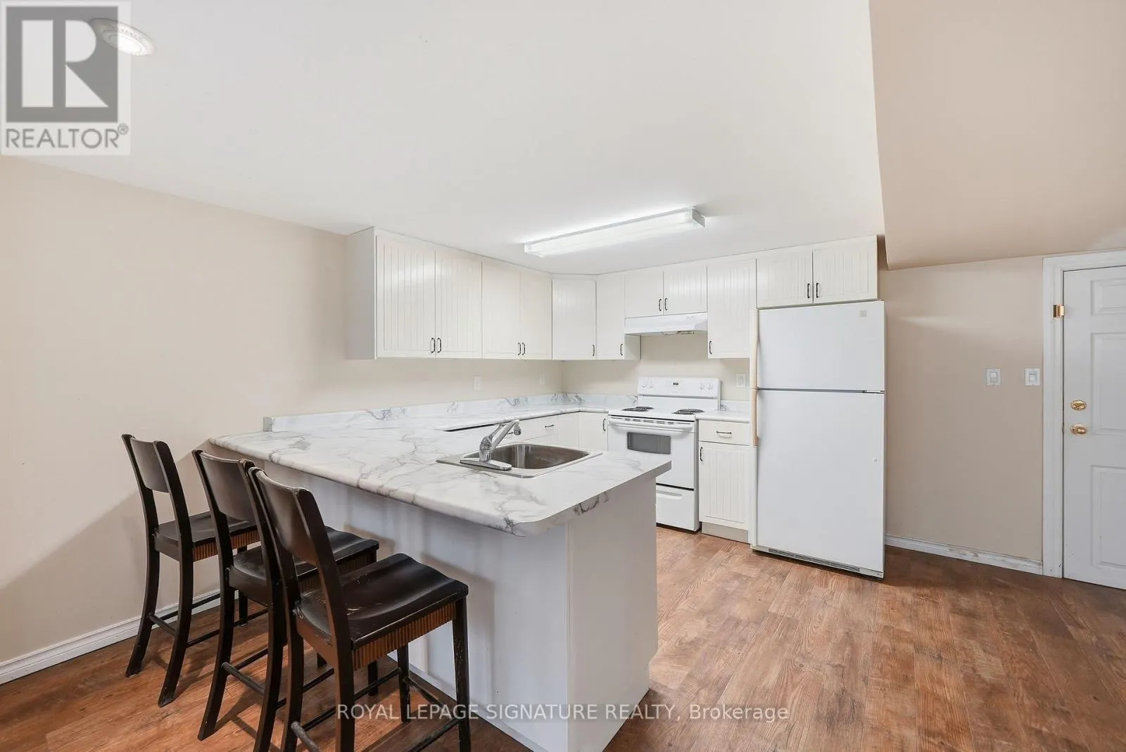 LOWER - 531 RODD AVENUE
