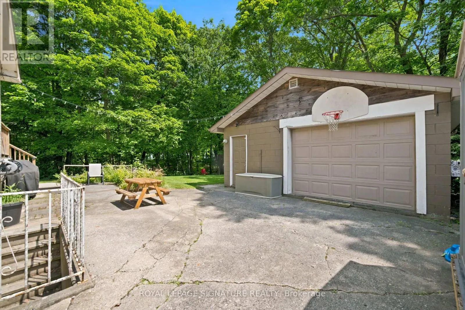 LOWER - 531 RODD AVENUE