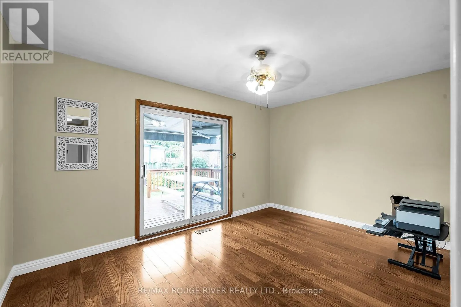 920 SUNRISE AVENUE