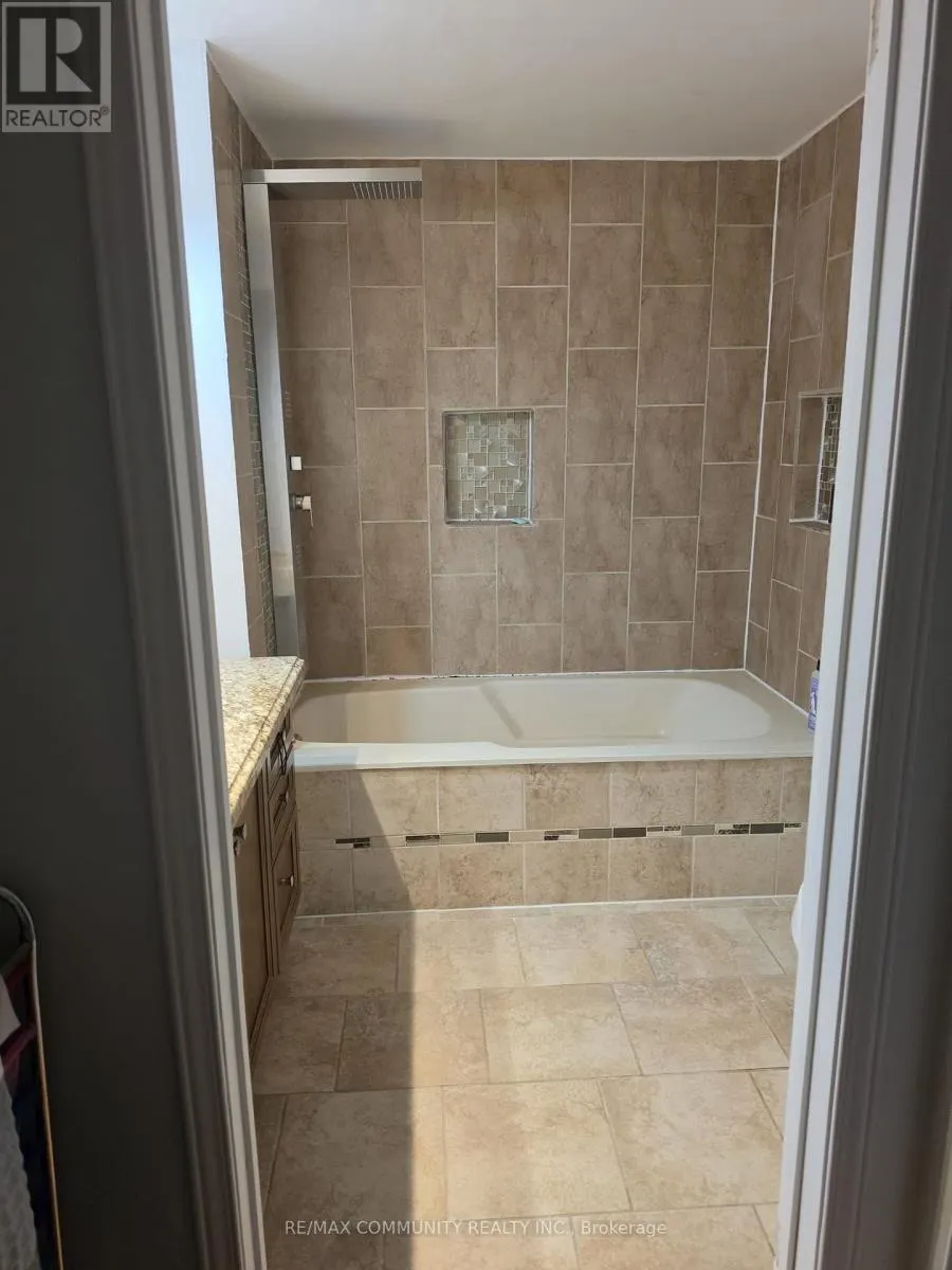 UPPER - 36 BEAUMONT DRIVE