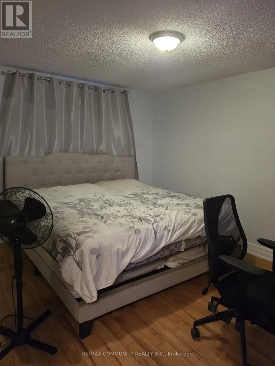 UPPER - 36 BEAUMONT DRIVE