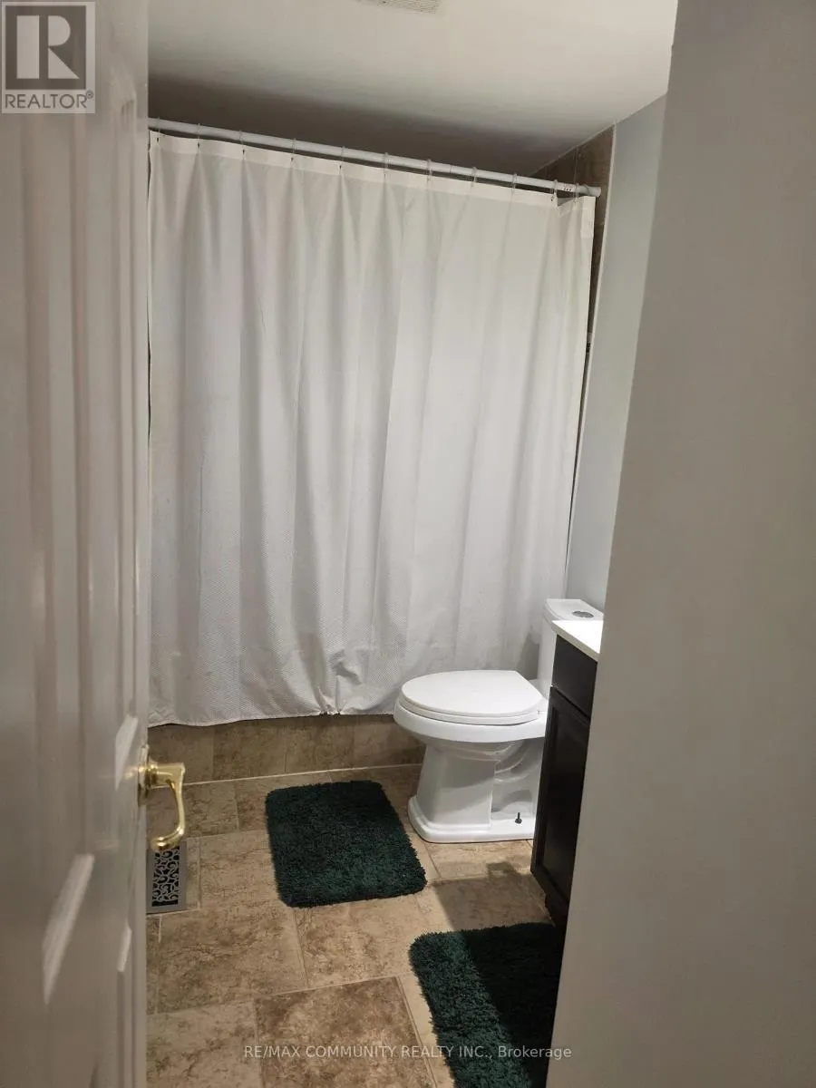 UPPER - 36 BEAUMONT DRIVE