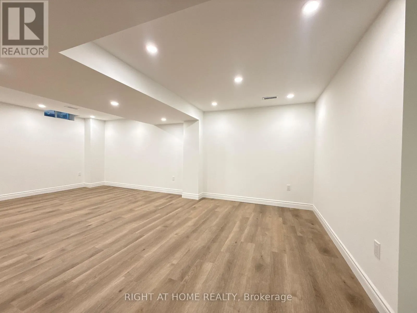 1 CAMPVIEW STREET