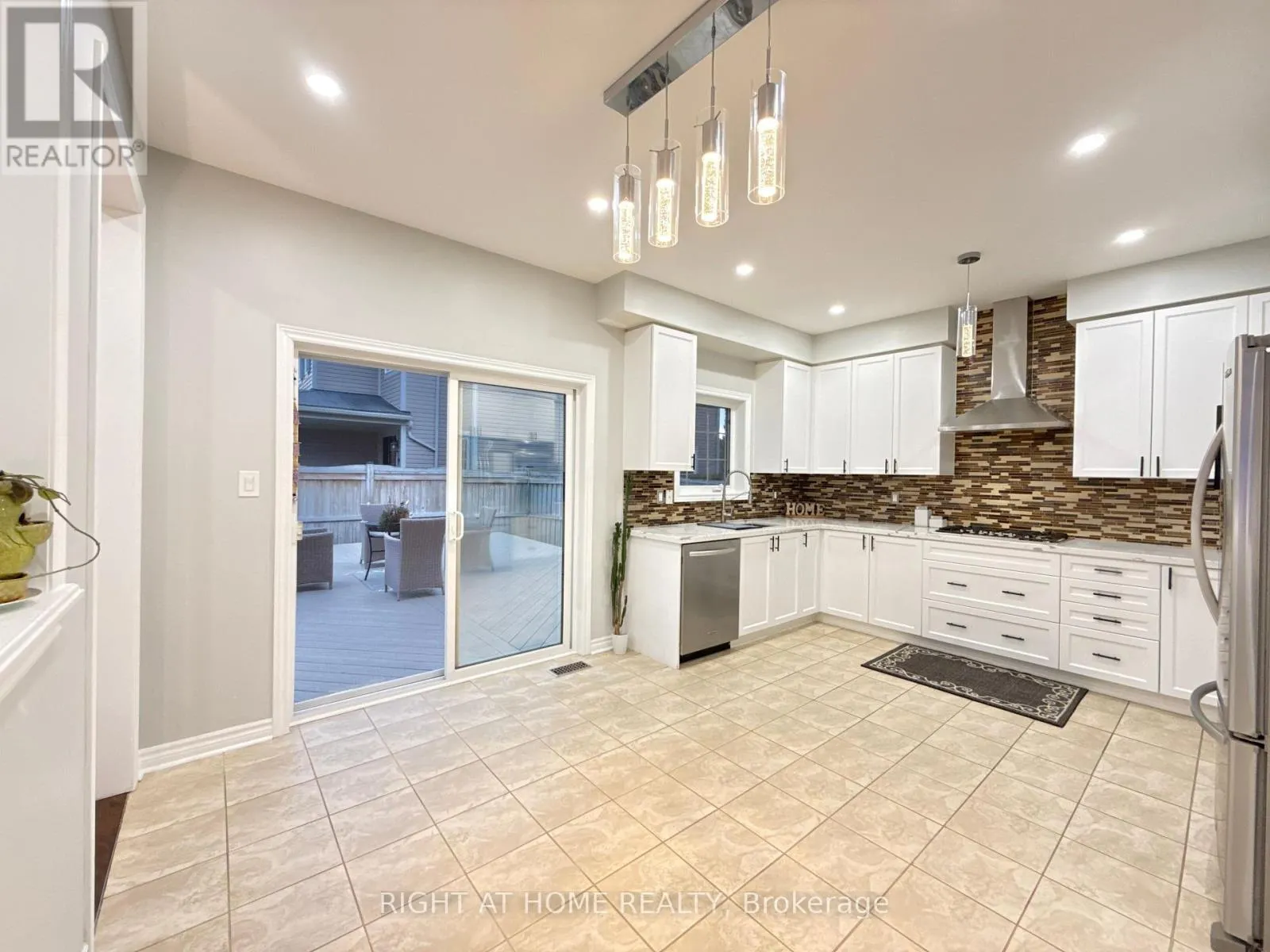 1 CAMPVIEW STREET