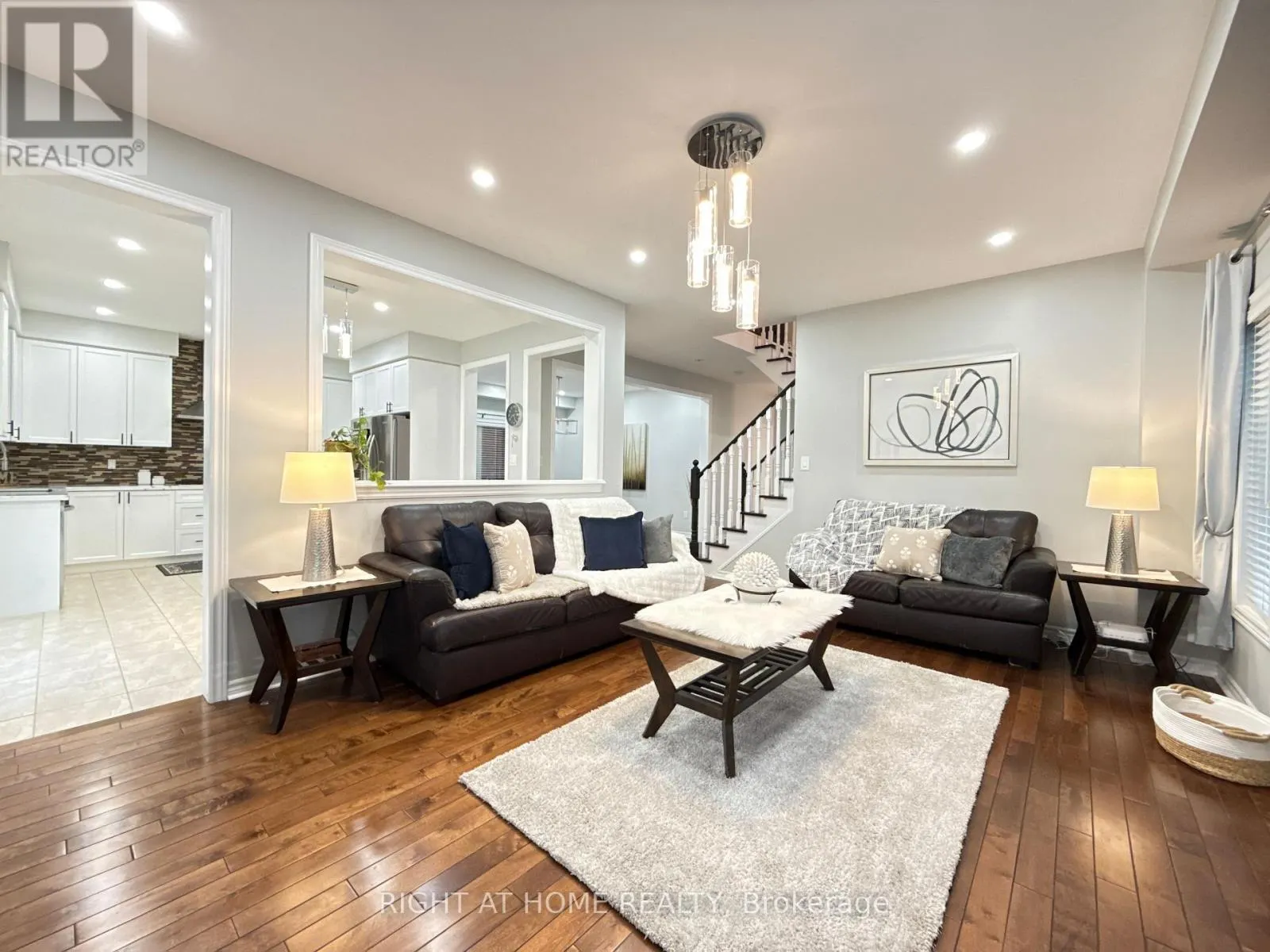1 CAMPVIEW STREET