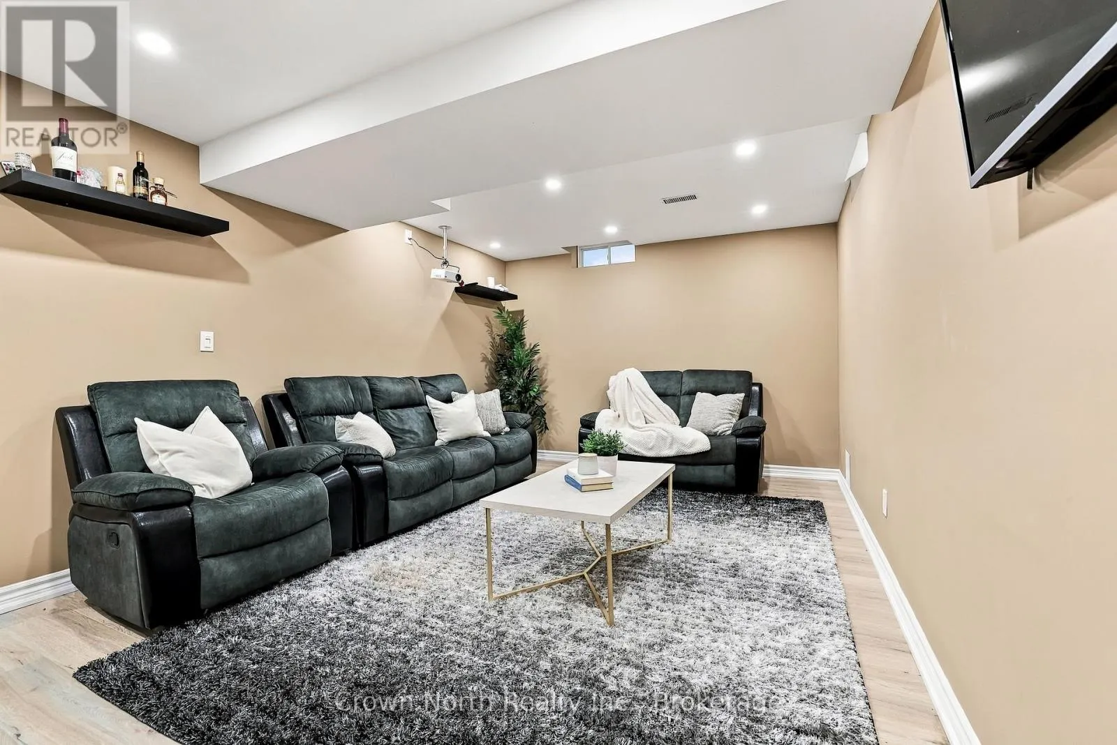 515 ORMOND DRIVE