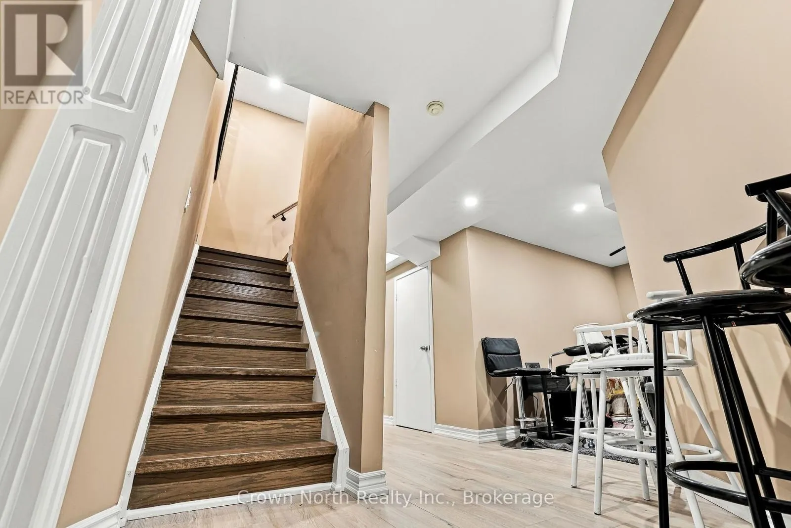 515 ORMOND DRIVE