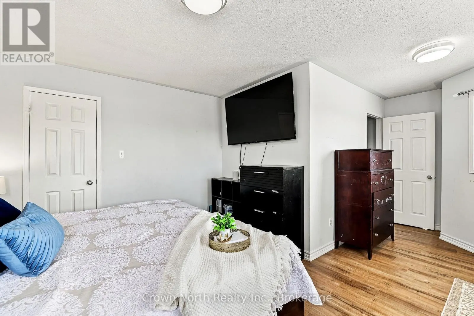 515 ORMOND DRIVE