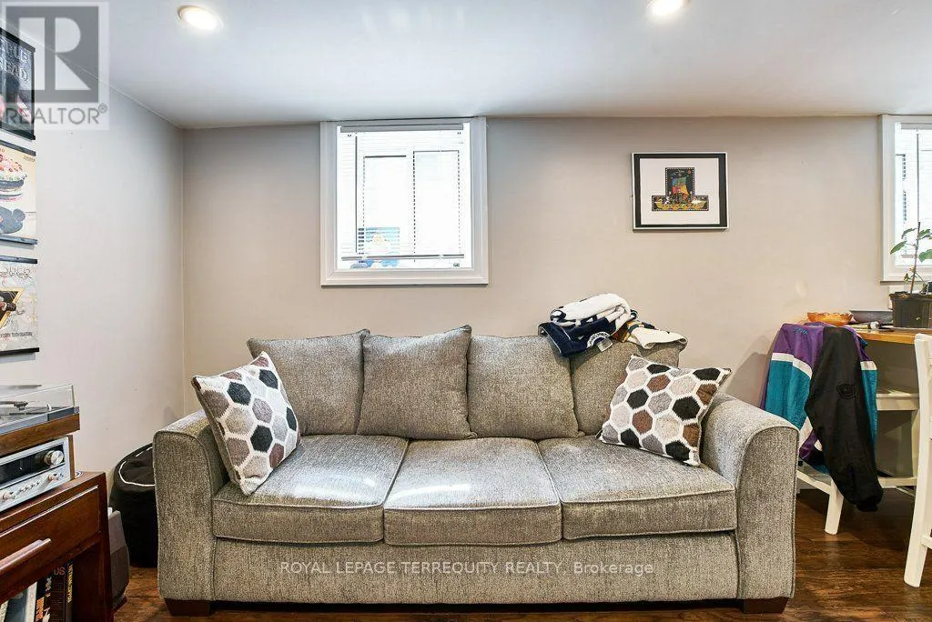 LOWER - 304 PALMERSTON AVENUE