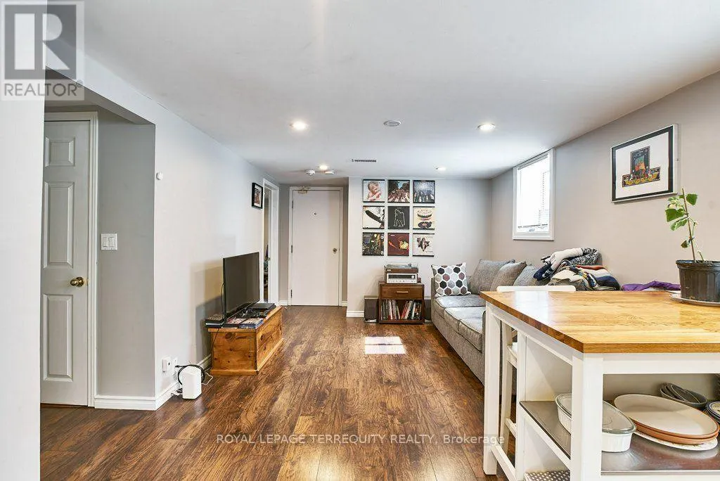 LOWER - 304 PALMERSTON AVENUE