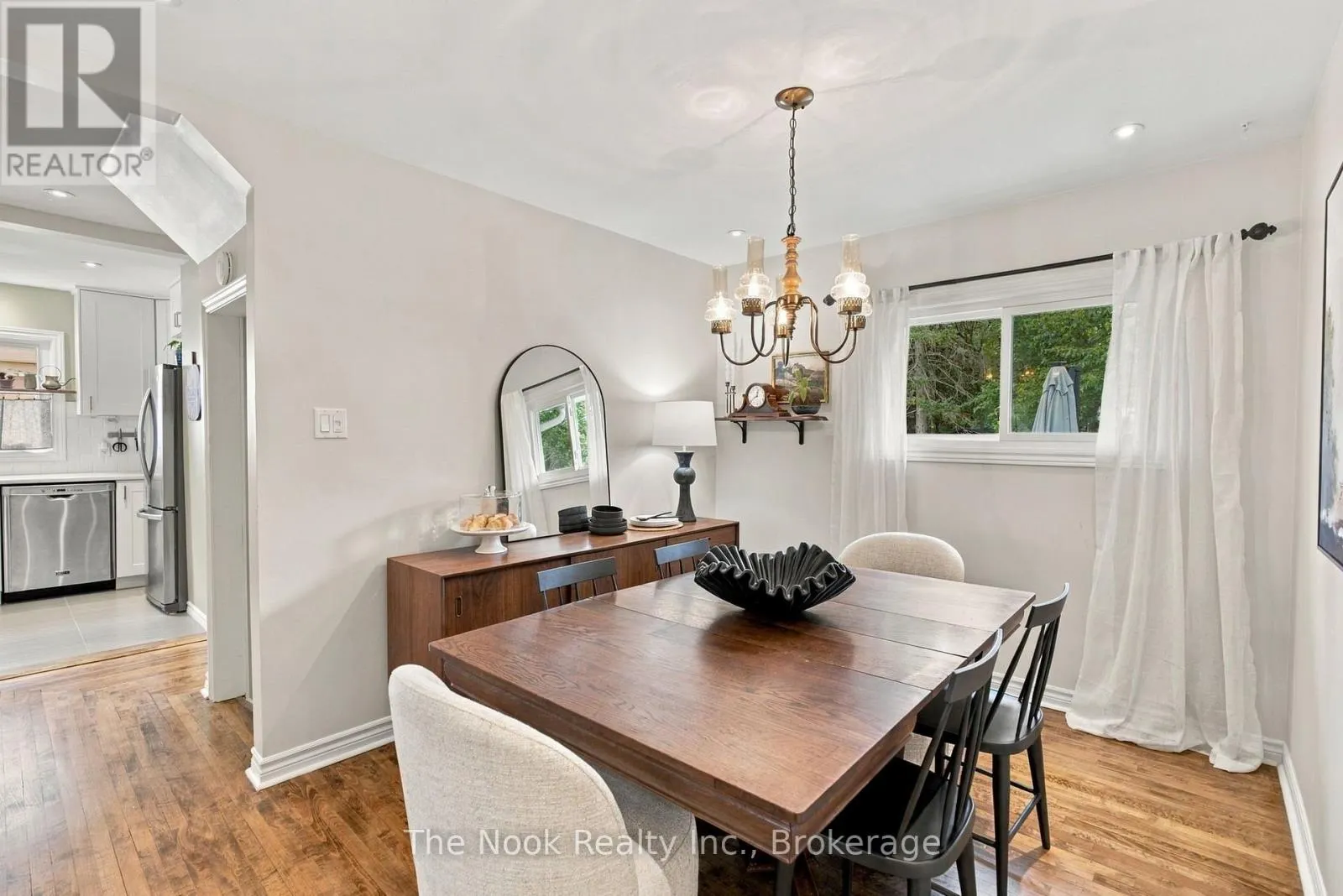120 ADMIRAL ROAD