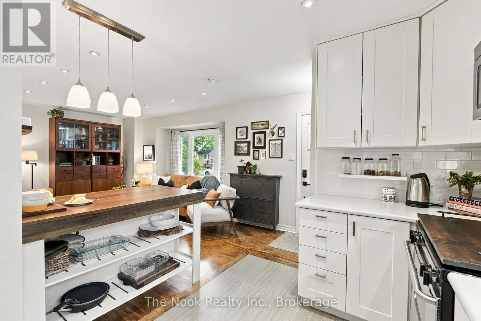 120 ADMIRAL ROAD