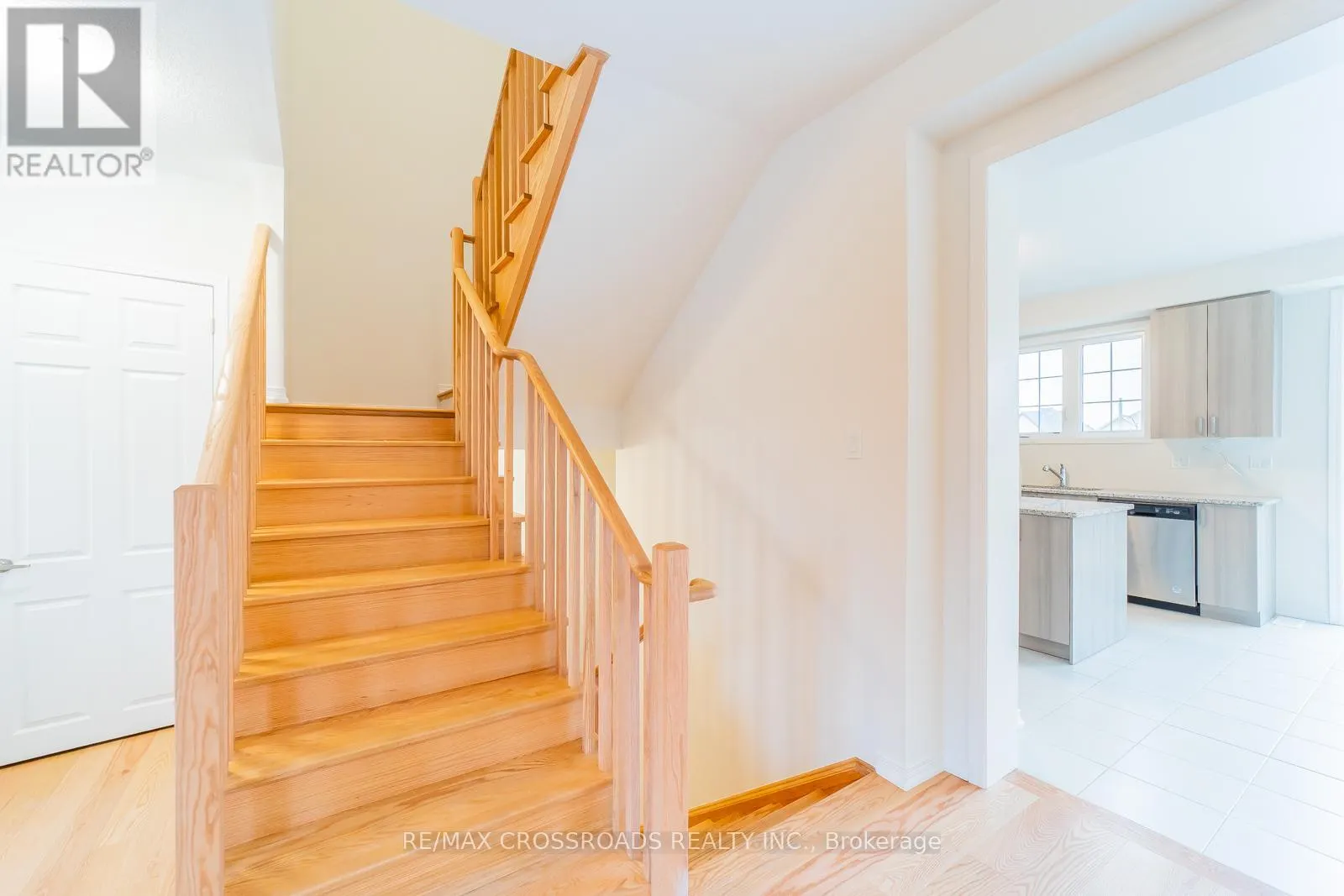 332 CORONATION ROAD