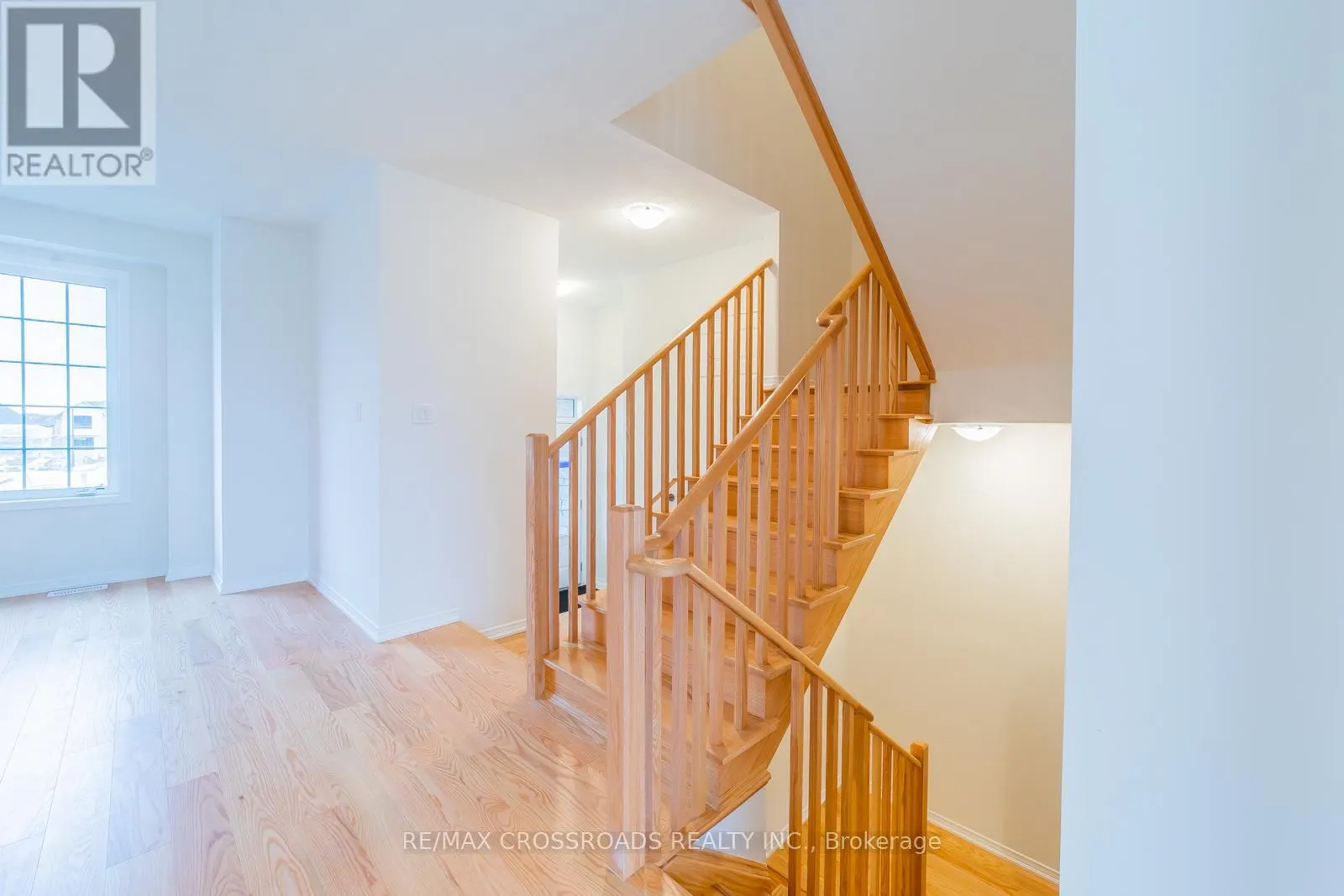332 CORONATION ROAD