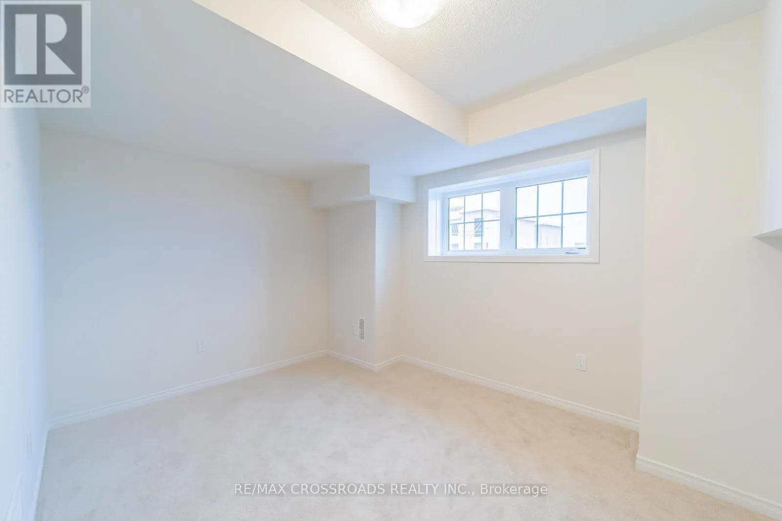 332 CORONATION ROAD