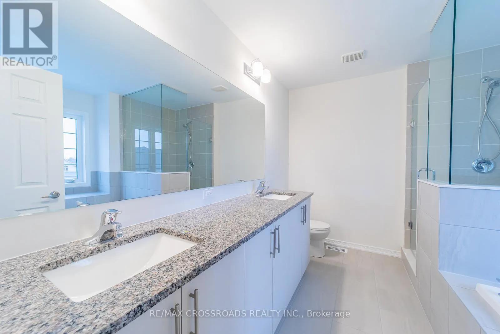 332 CORONATION ROAD