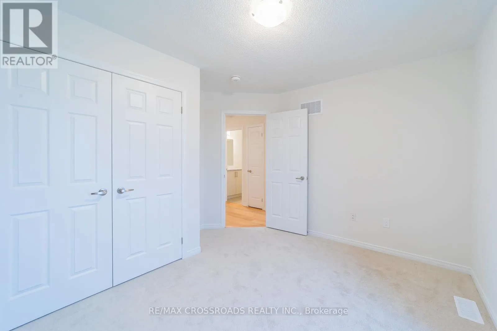 332 CORONATION ROAD