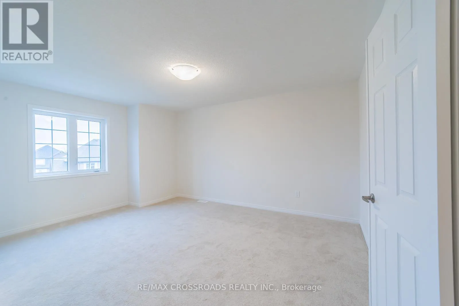 332 CORONATION ROAD