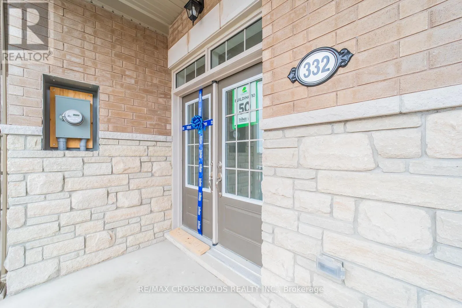 332 CORONATION ROAD