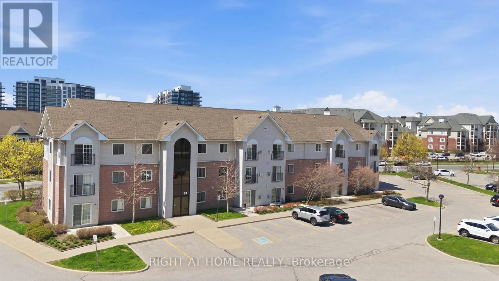 102 - 91 ASPEN SPRINGS DRIVE