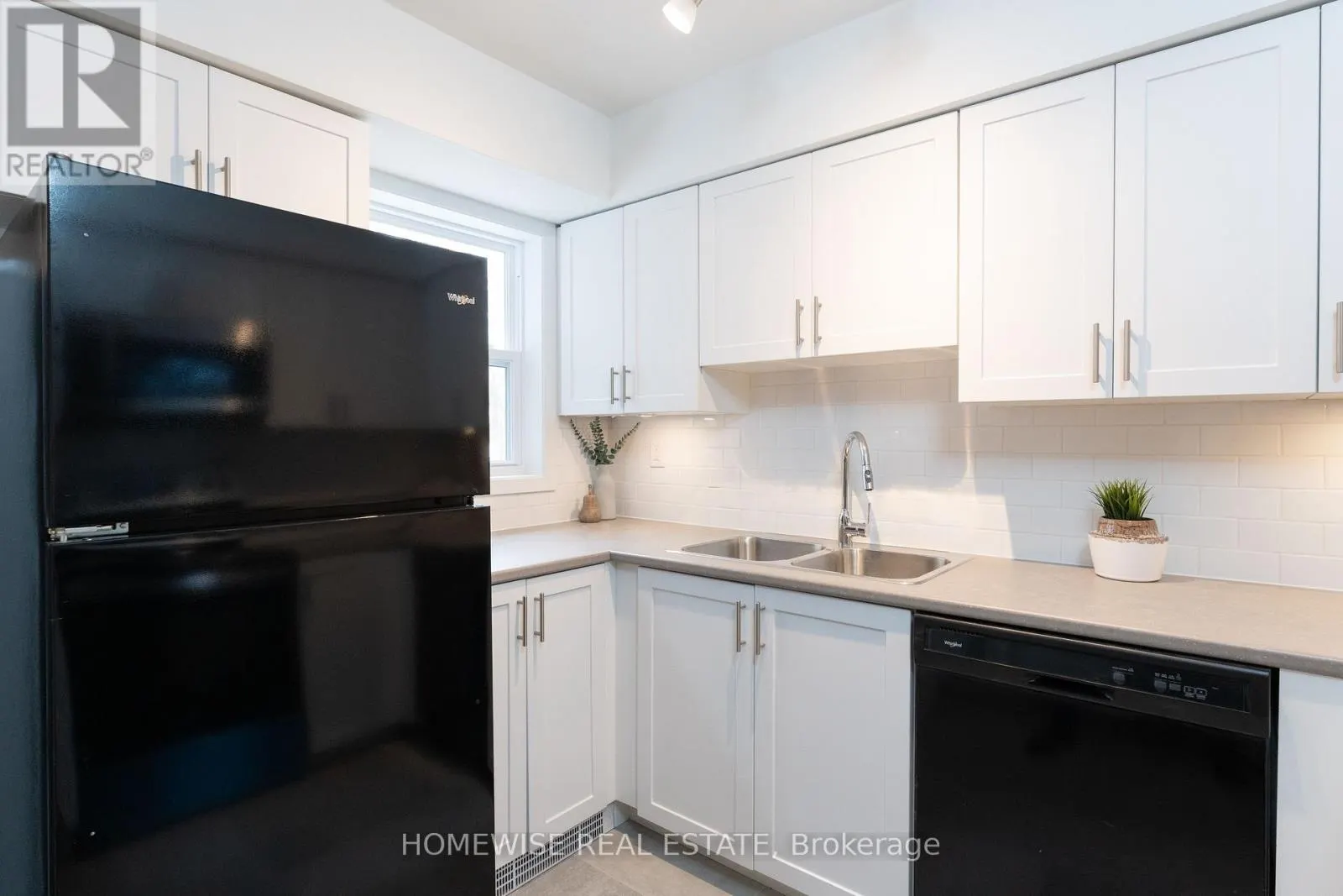 D1 - 240 ORMOND DRIVE