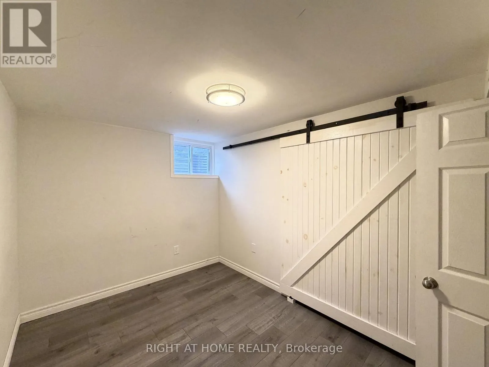 LOWER - 214 GREENWOOD AVENUE