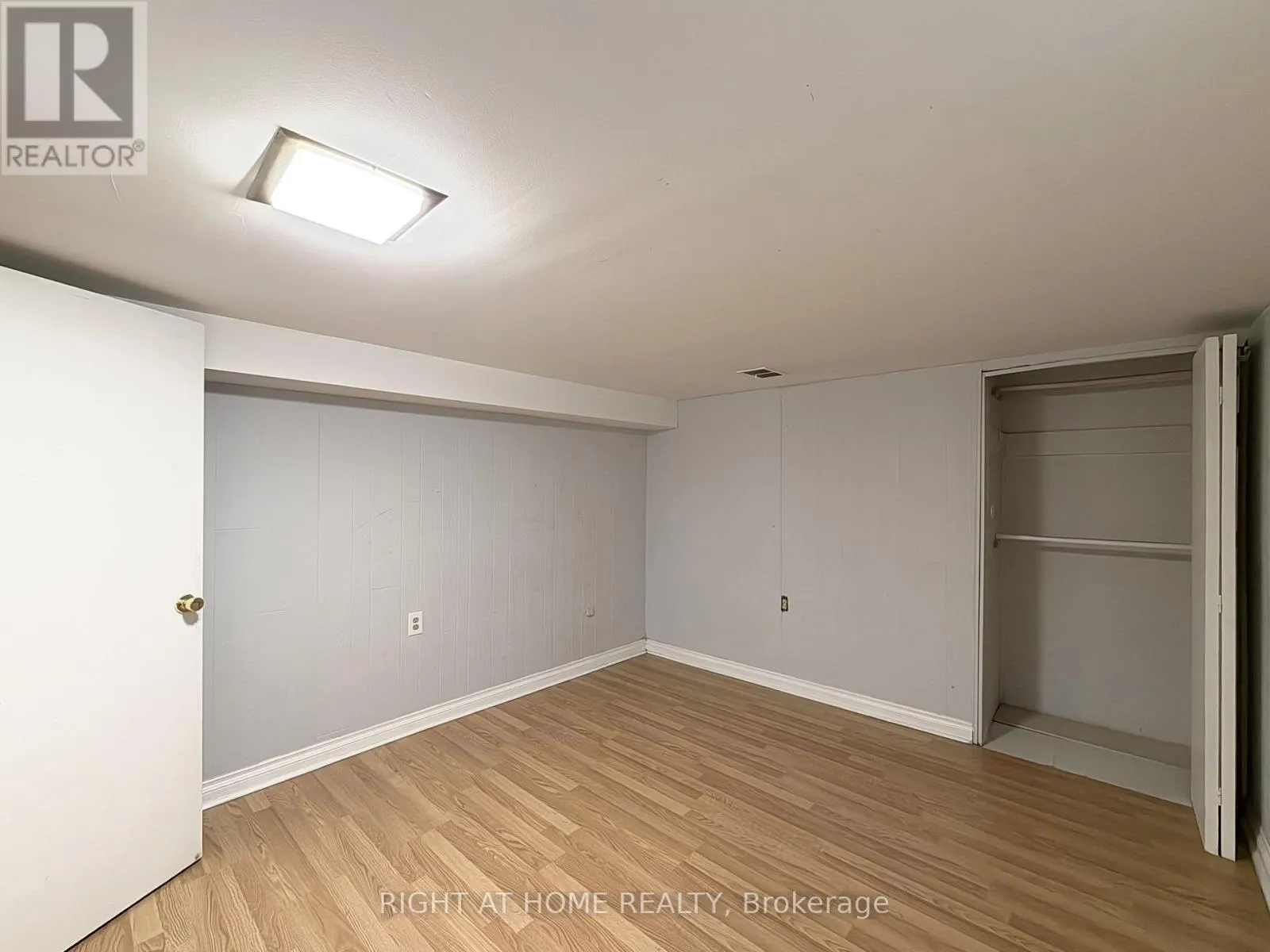 LOWER - 214 GREENWOOD AVENUE
