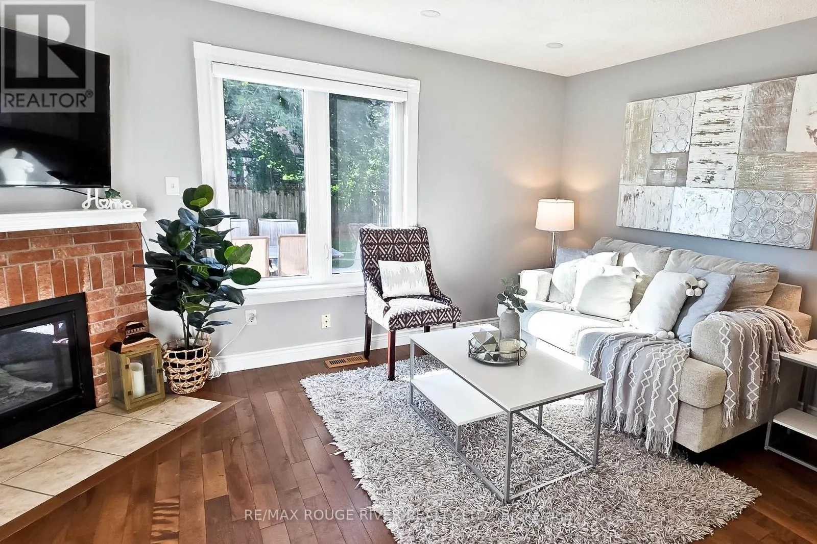 6 KNOTTY PINE DRIVE