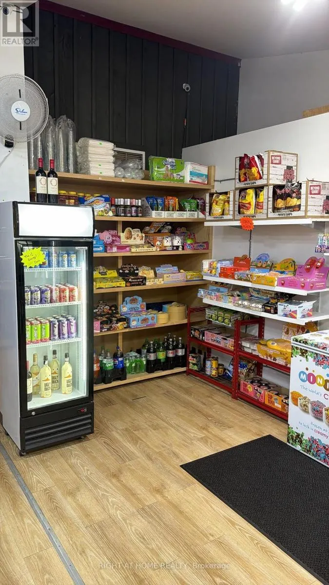 1 - 1648 TAUNTON RD ROAD E
