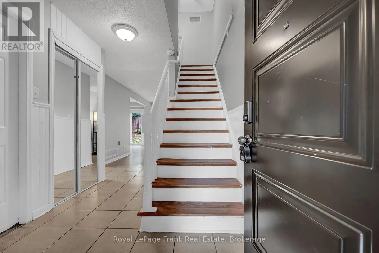 634 DOWN CRESCENT