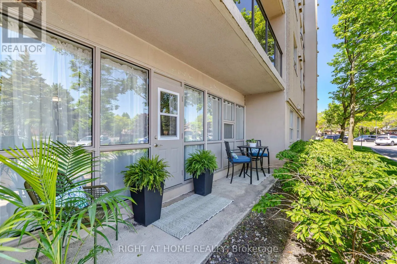 108 - 2 WESTNEY ROAD N