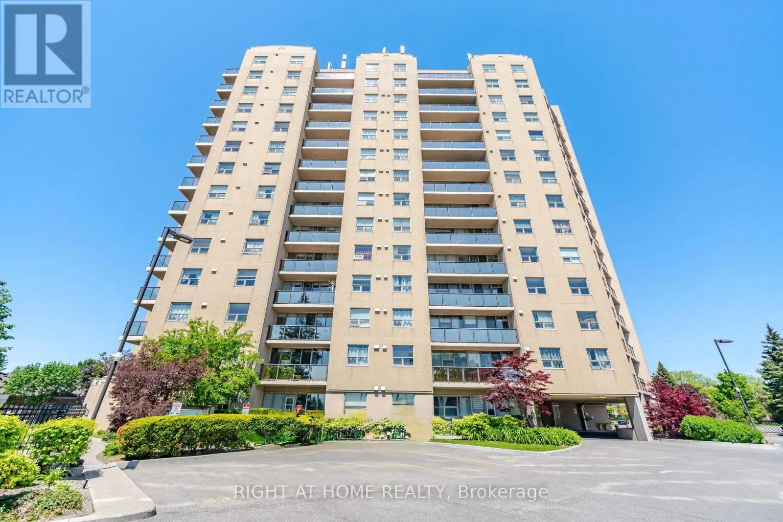 108 - 2 WESTNEY ROAD N