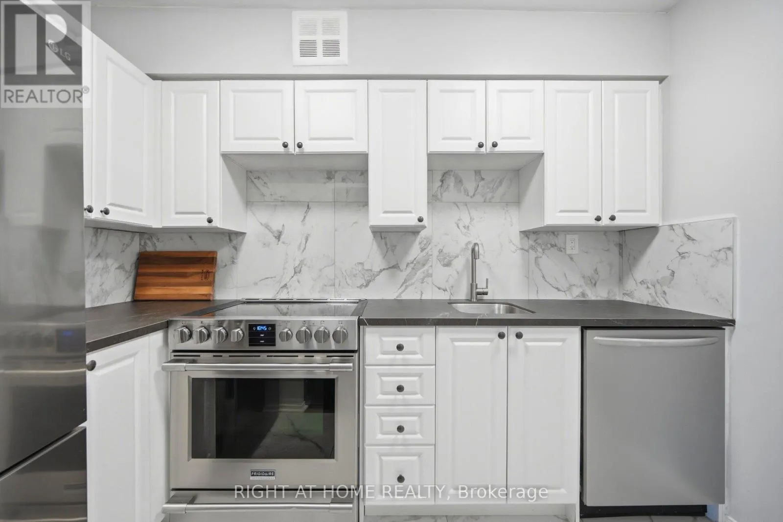 108 - 2 WESTNEY ROAD N