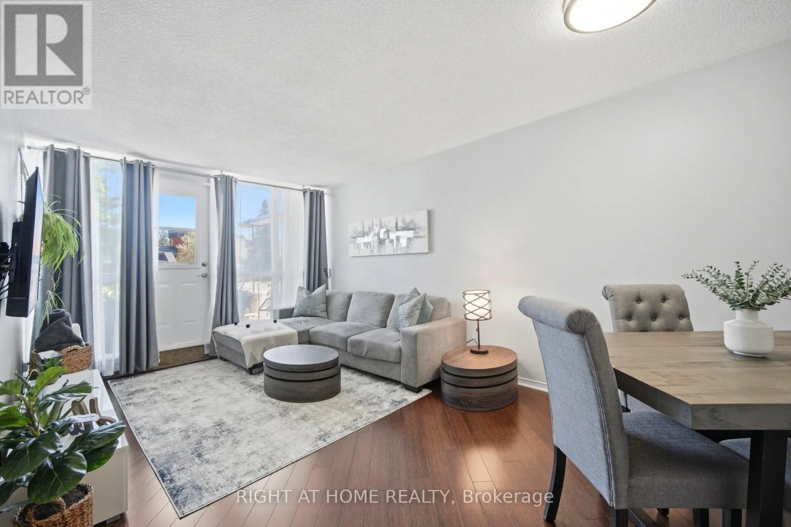 108 - 2 WESTNEY ROAD N