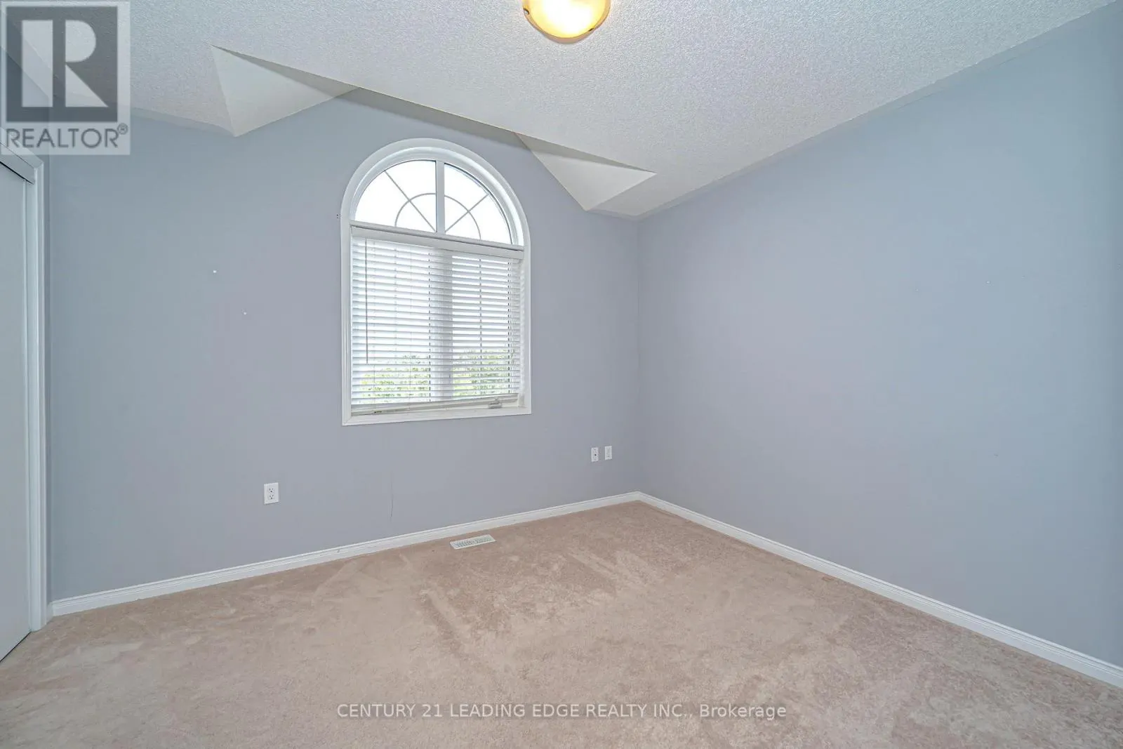 1943 ARBORWOOD DRIVE