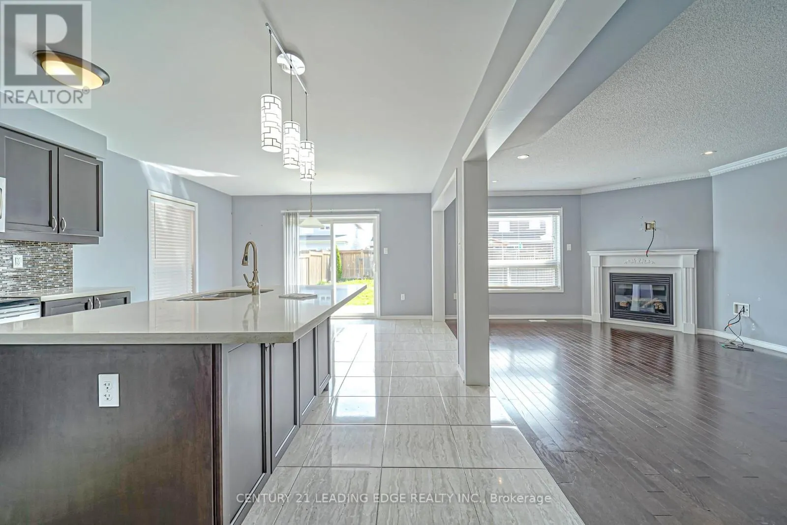 1943 ARBORWOOD DRIVE